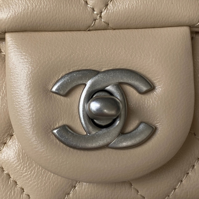 Chanel Classic Flap Mini Rectangula FZBB118 17cm