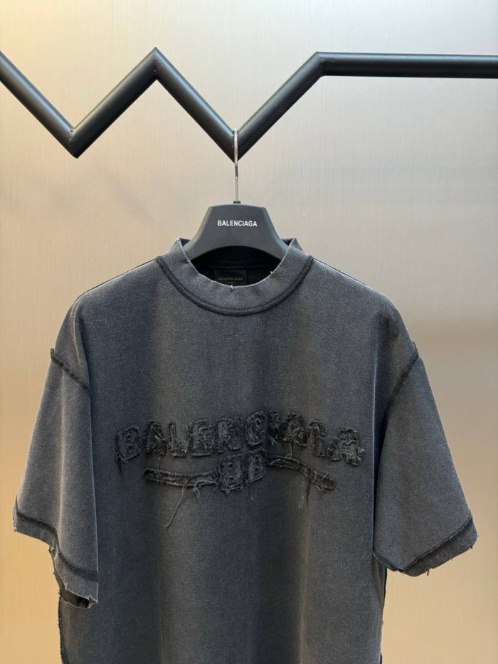 Balenciaga NEW YEAR SERIES 25 - INSIDE-OUT Tee FZTX4417