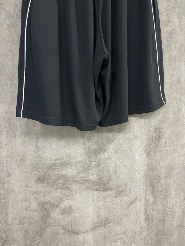 Balenciaga SOCCER BAGGY SHORTS FZKZ1252