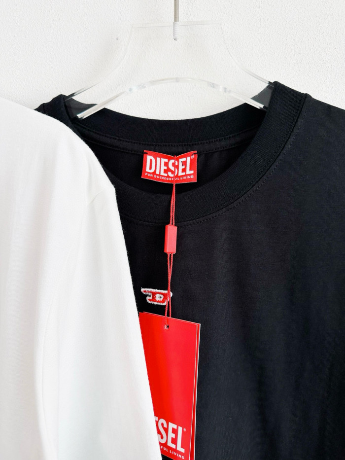 DIESEL SS25 OVAL-D T-shirt FZTX4696
