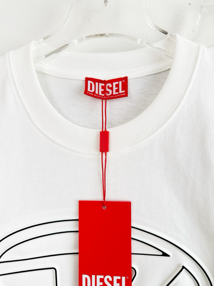 DIESEL SS25 OVAL-D T-shirt FZTX4695