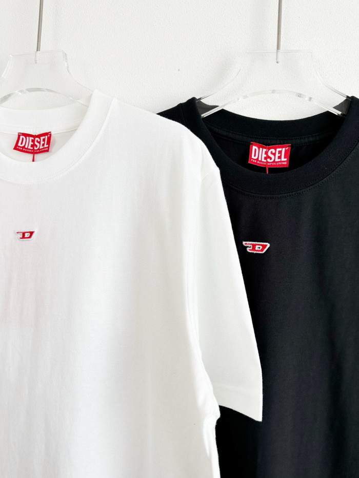 DIESEL SS25 OVAL-D T-shirt FZTX4696