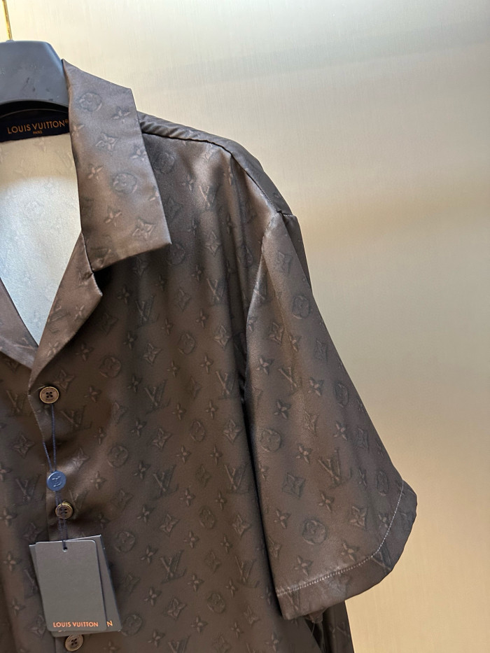 LV MONOGRAM Shirts FZCS406