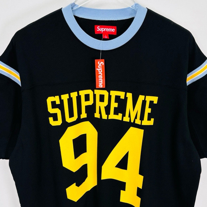 SUPREME SS25 SPLIT S/S FOOTBALL TOP FZTX4931