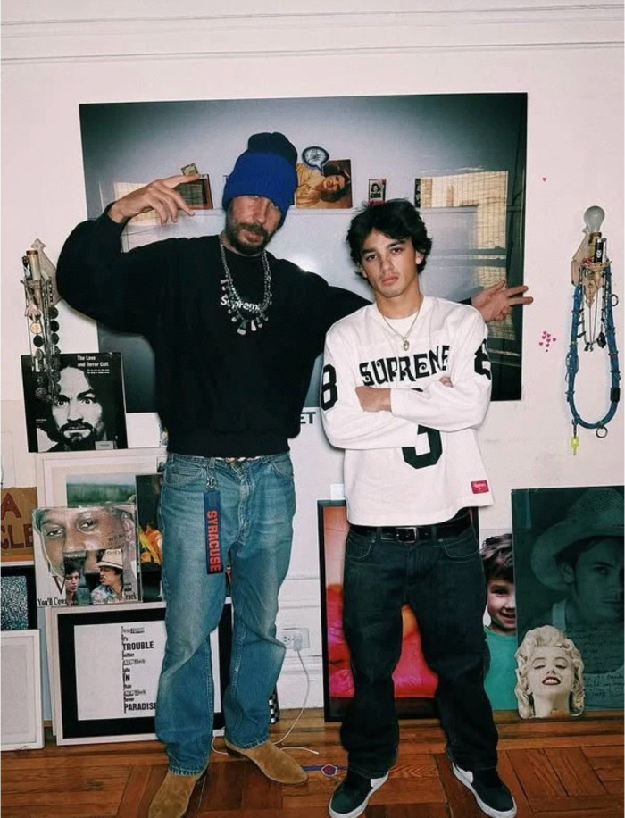 SUPREME 25SS AFFILIATED L/S FOOTBALL TOP FZTX5023