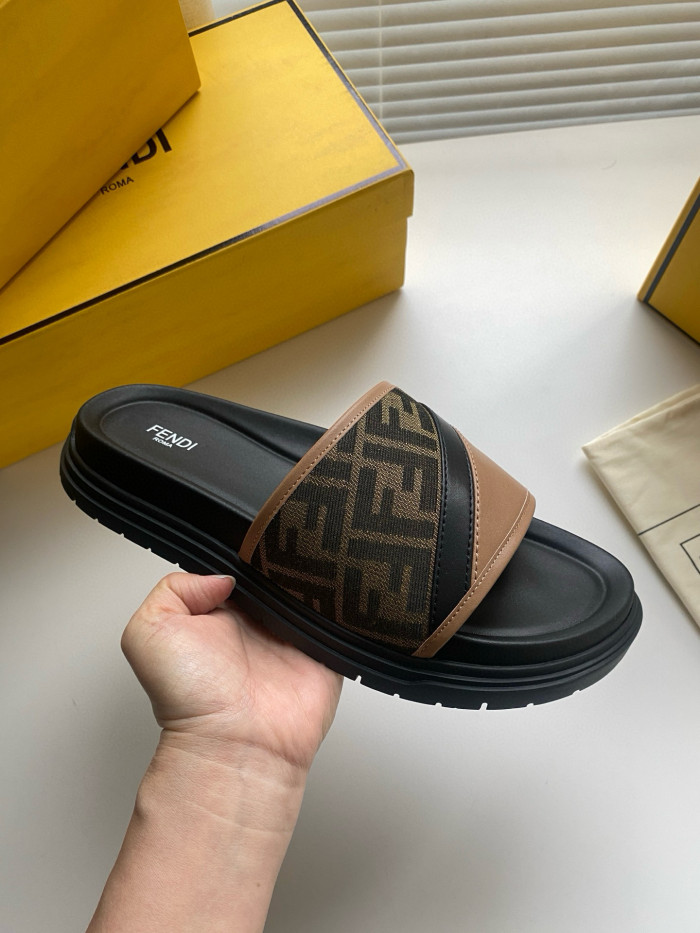 FENDI Diagonal Slipper FZXZ231