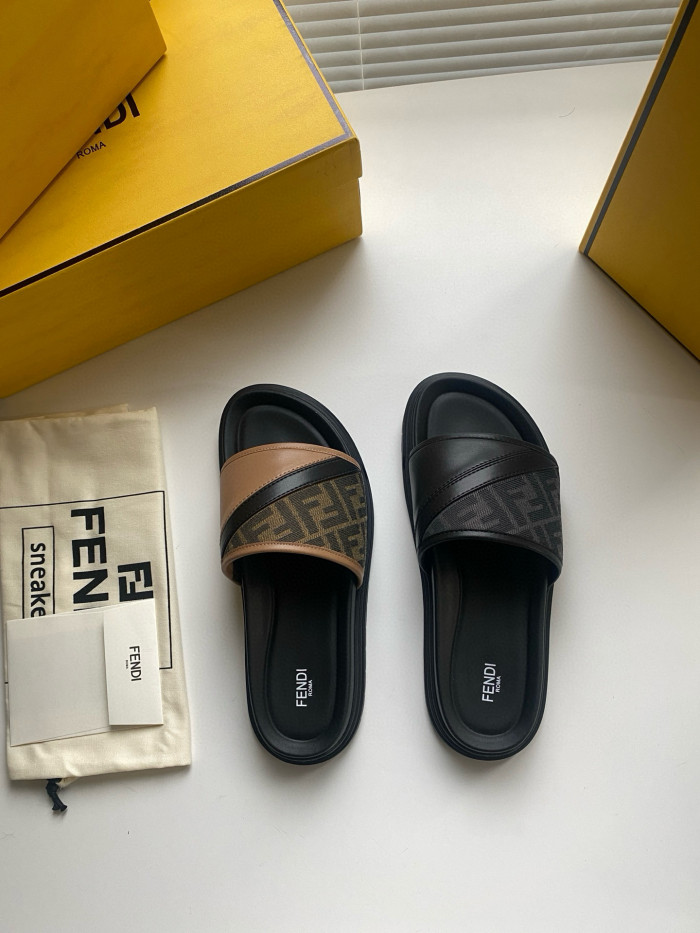 FENDI Diagonal Slipper FZXZ231