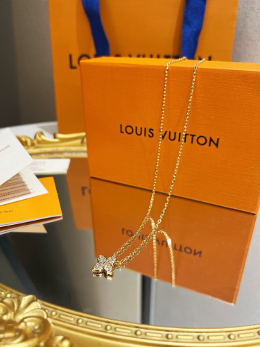 LV STAR BLOSSOM Necklace FZSP025