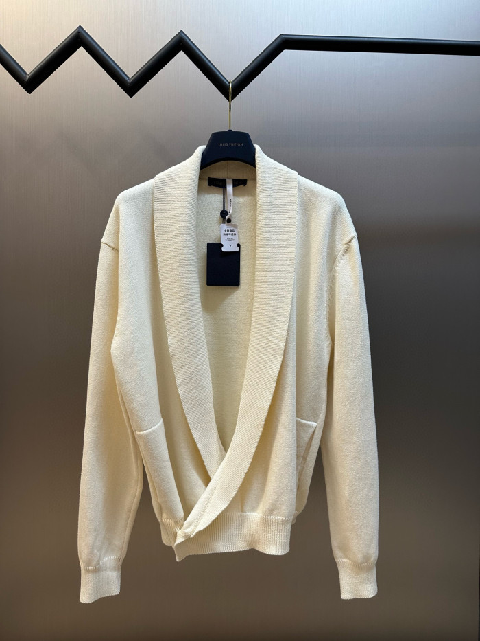 LV Monogram Cardigan FZMY564