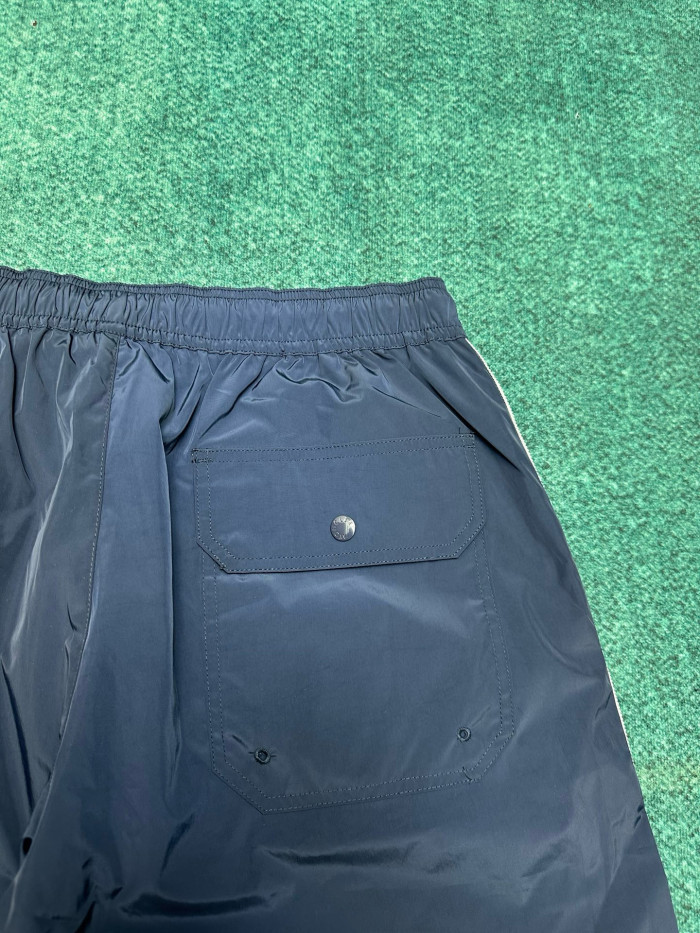 Moncler Shorts FZKZ1564