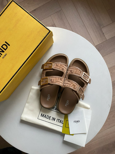 FENDI Feel Sandals FZXZ244