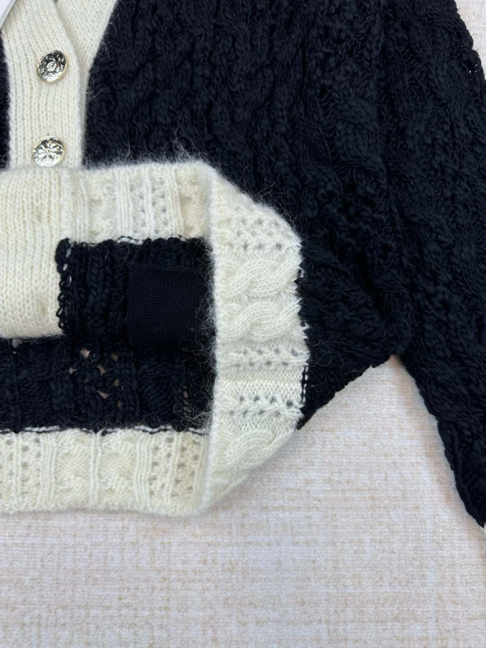Chanel Cardigan FZMY574