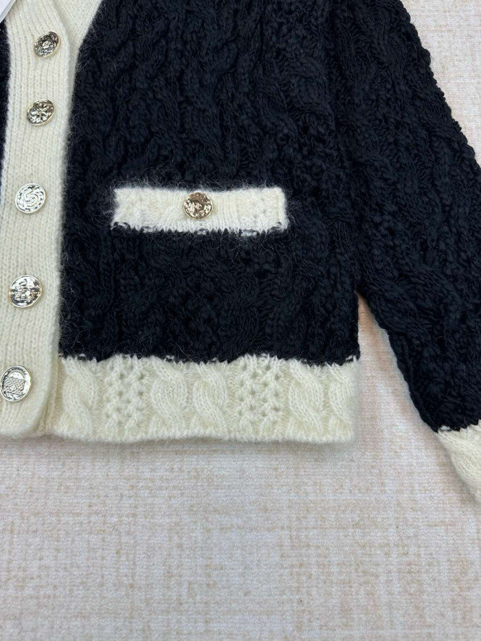 Chanel Cardigan FZMY574