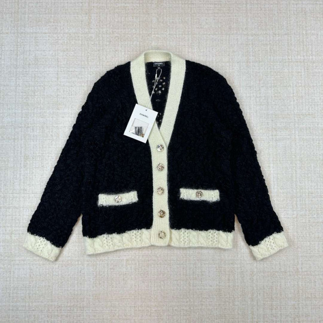 Chanel Cardigan FZMY574