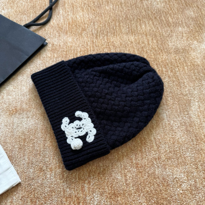 Chanel 25A coconeige Cashmere Knit Hat FZMZ272