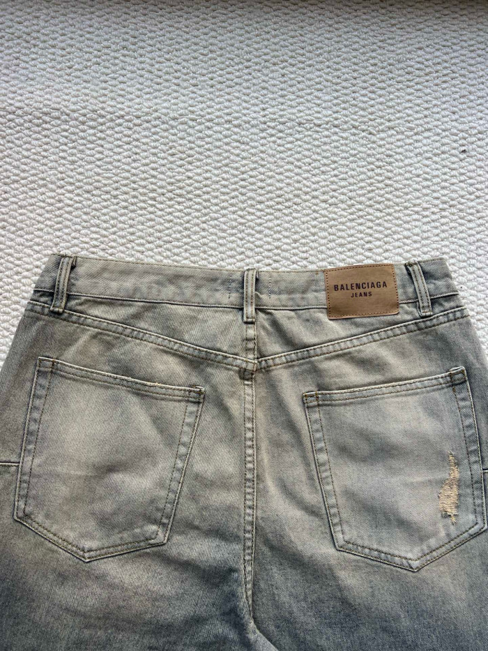 Balenciaga Jeans FZKZ1625