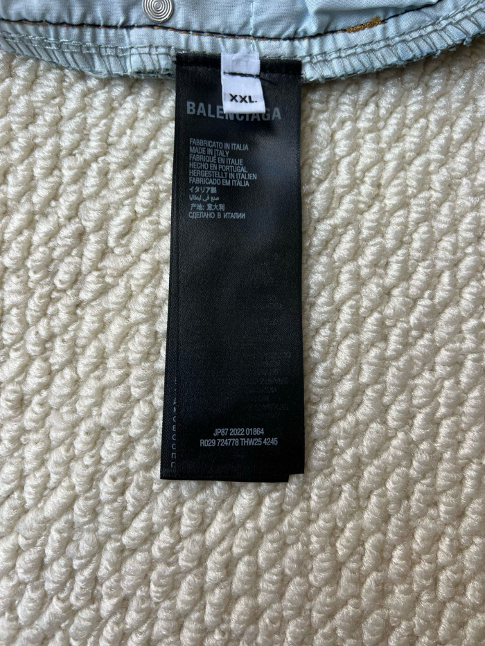 Balenciaga Jeans FZKZ1625