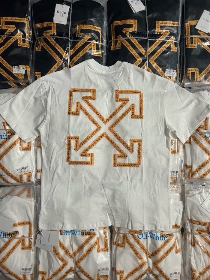 Off White tee FZTX5304