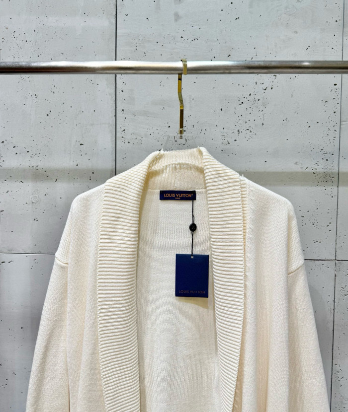 LV Cardigan FZMY647