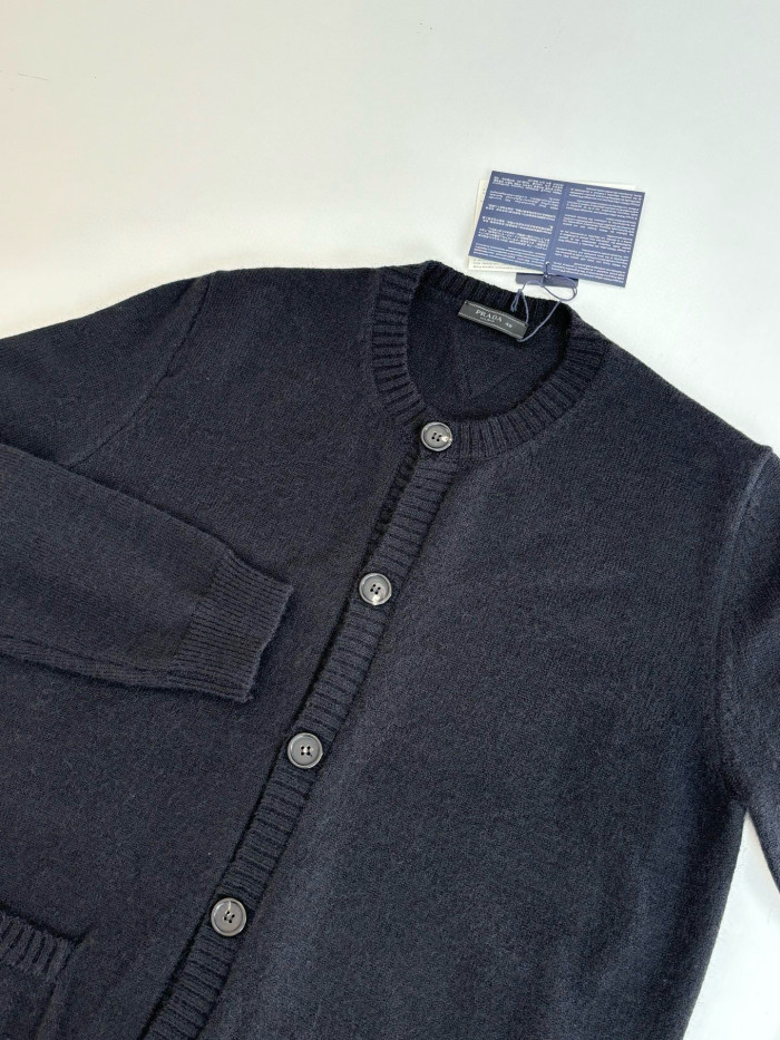 Prada Cardigan FZMY649