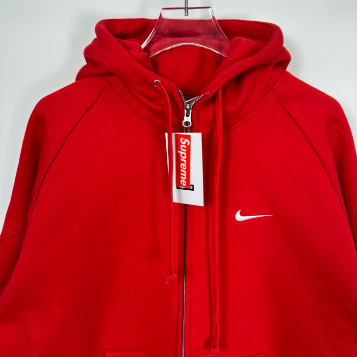 SUPREME X NIKE SWEATSHIRT FZWY1878