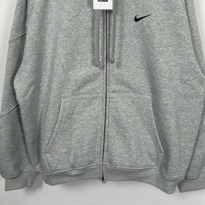 SUPREME X NIKE SWEATSHIRT FZWY1878