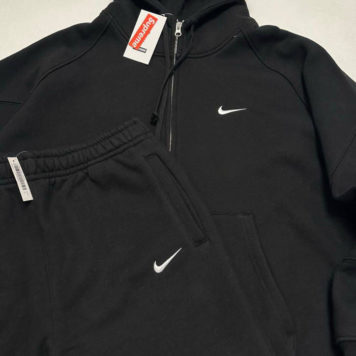 SUPREME X NIKE SWEATSHIRT FZWY1878
