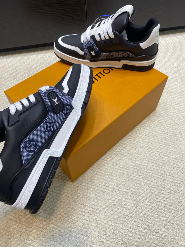 LV Monogram TRAINER Shoes FZXZ260
