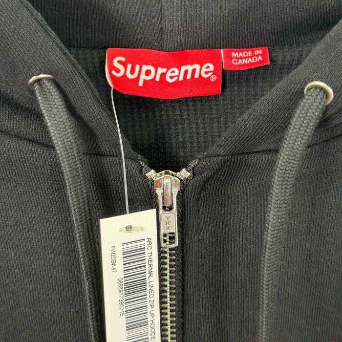 SUPREME 25FW ARC THERMAL LINED ZIP UP HOODED FZJK2332