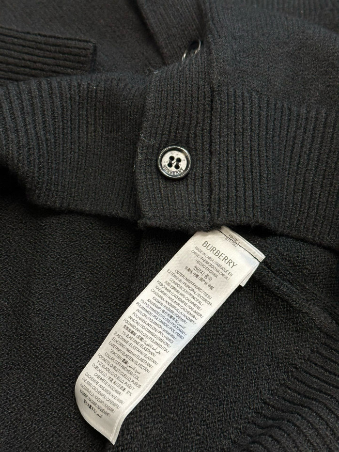 Burberry Cashmere Cardigan FZMY769