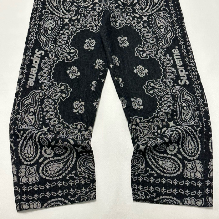 SUPREME SS25 BANDANA JACQUARD BAGGY JEAN FZKZ1699