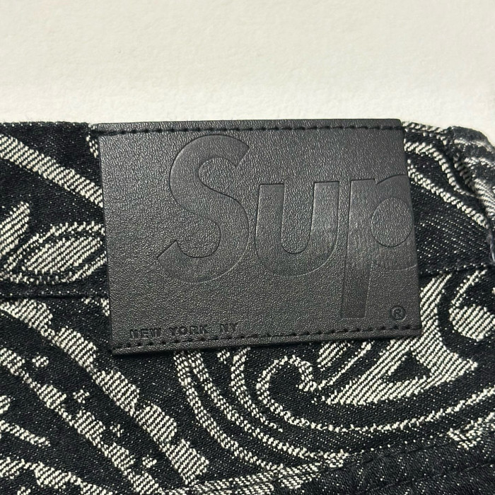 SUPREME SS25 BANDANA JACQUARD BAGGY JEAN FZKZ1699