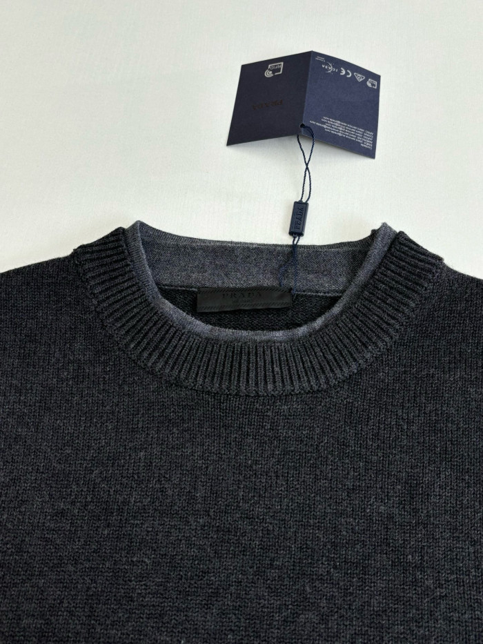 Prada Sweater FZMY783