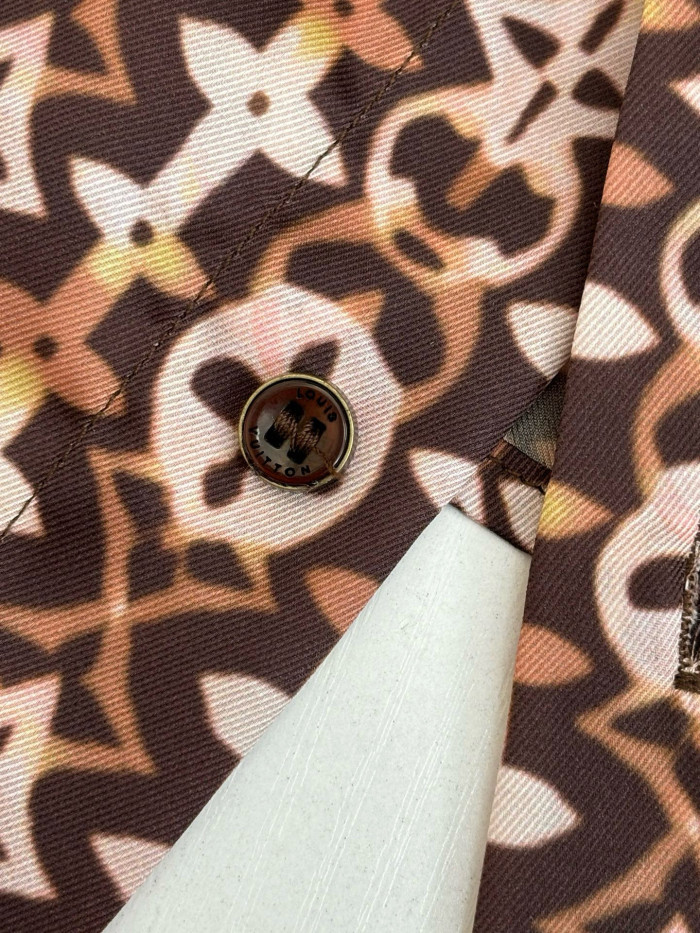 LV MONOGRAM Shirt FZCS568