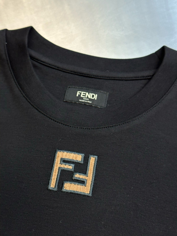 Fendi FF Tee FZTX5466
