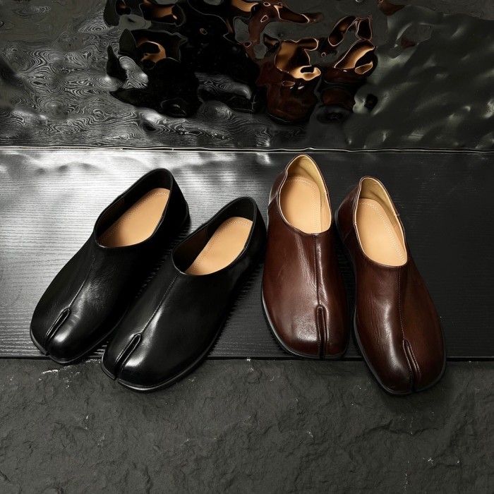 Maison Margiela MM6 Tabi City Babouche Leather Loafers FZXZ273