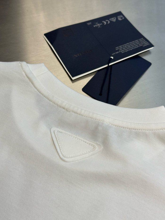 Prada Tee FZTX5527