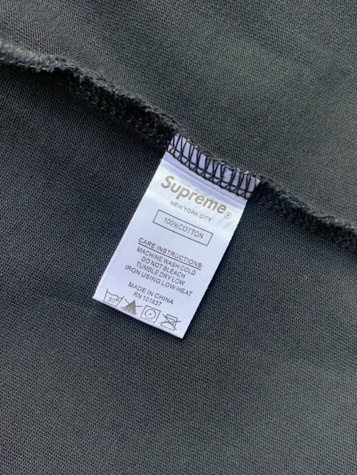 Supreme 3M Reflective LS Top Tee FZTX5538