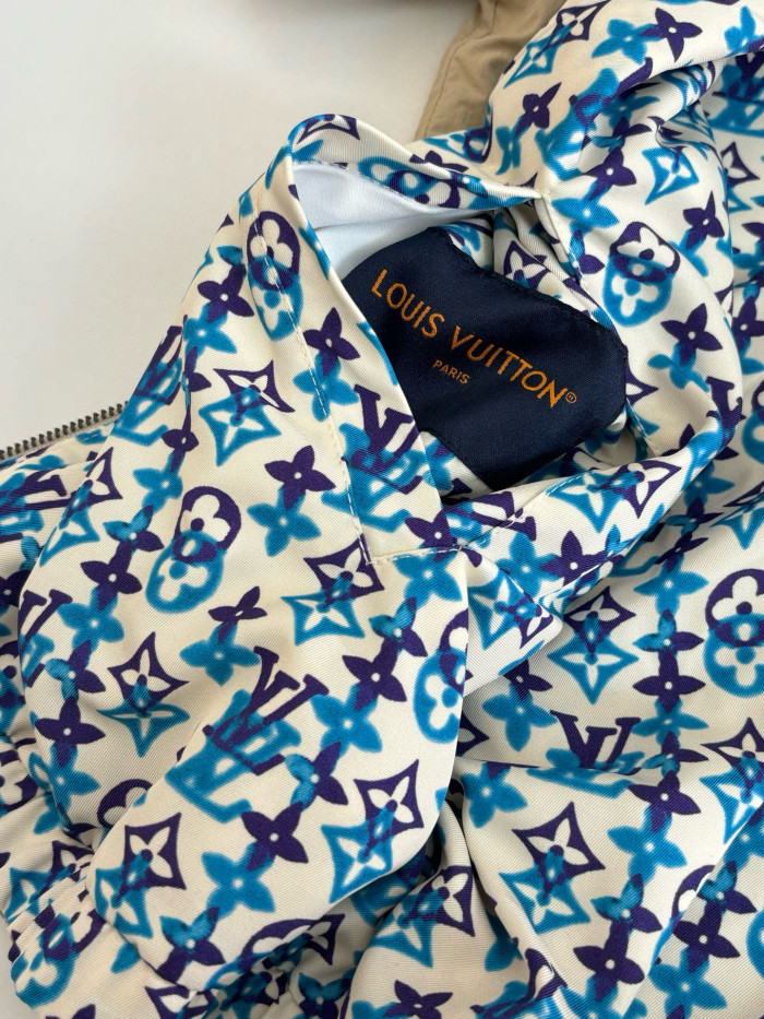 LV Monogram Overlap reversible Jacket FZJK2409