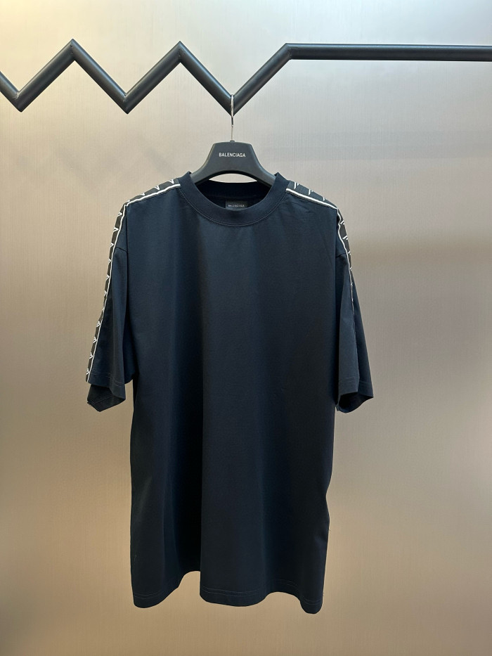 Balenciaga STRIPE Tee FZTX5437