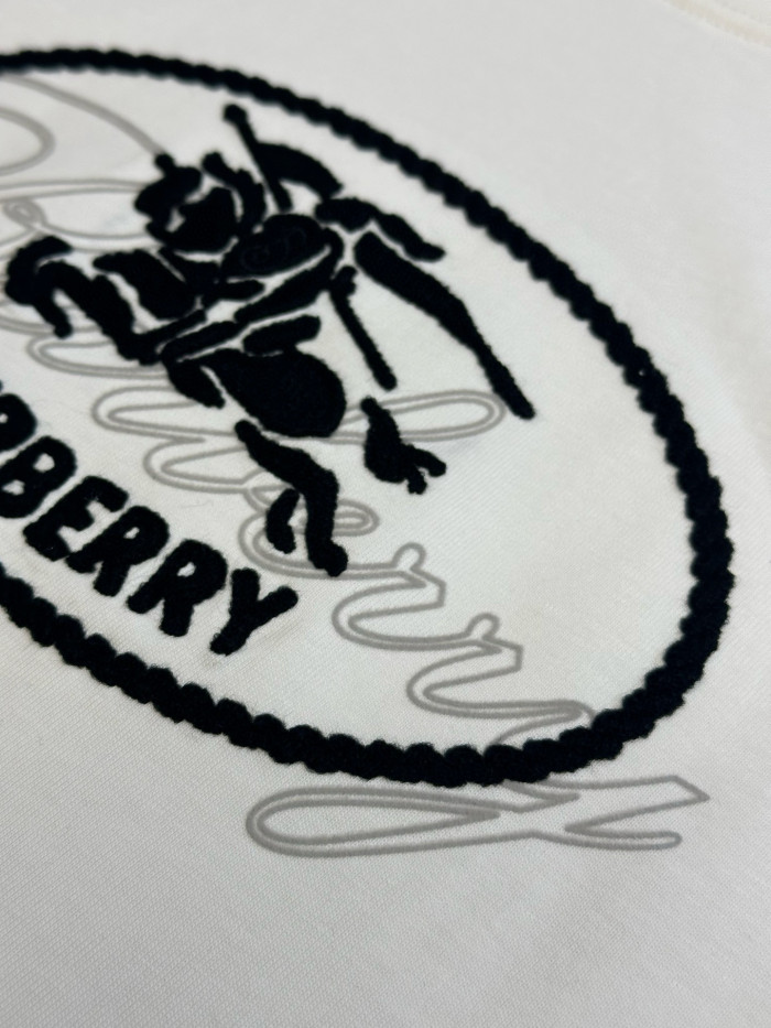 Burberry Knight Stamp Cotton T-shirt FZTX5557