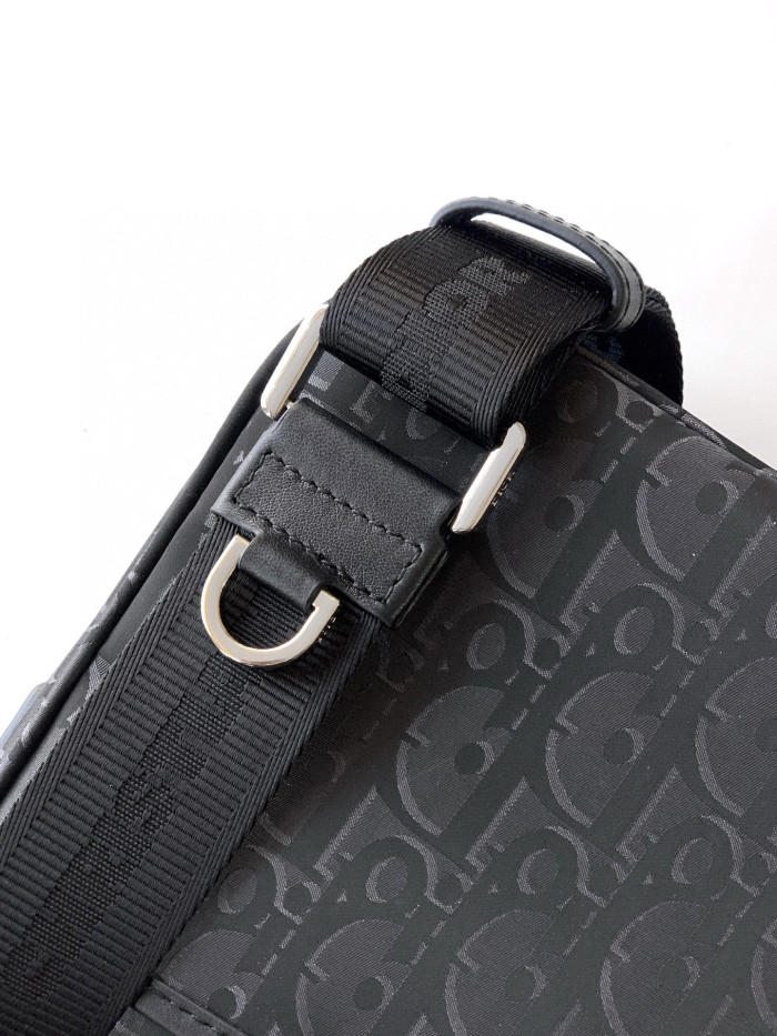 Dior Trek Bag Oblique shoulder bag FZBB187