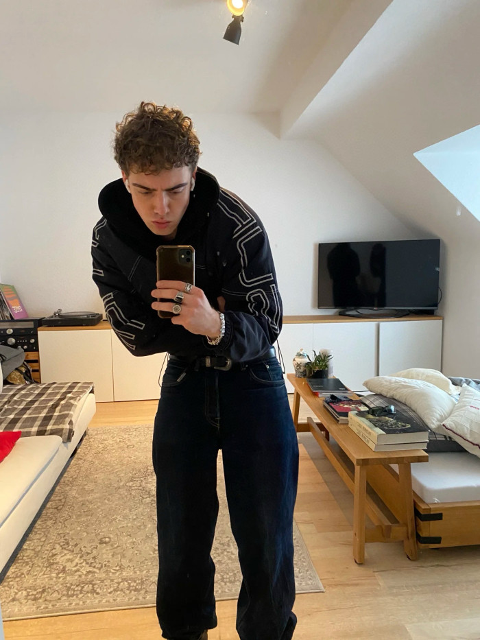 Supreme 25 SPELLOUT EMBROIDERED TRACK Jacket FZJK2415