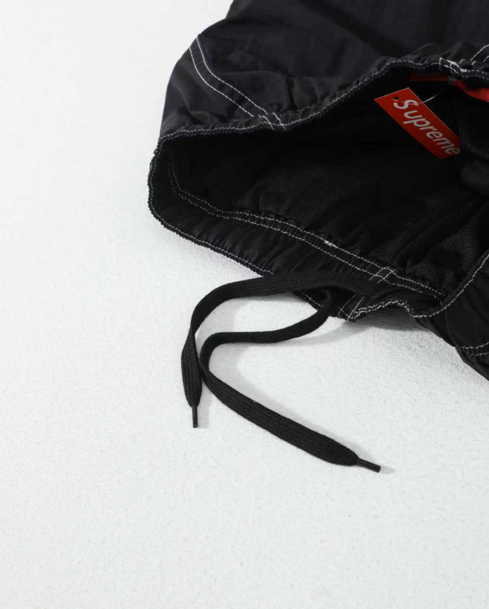 Supreme 25 SPELLOUT EMBROIDERED TRACK PANT FZKZ1723