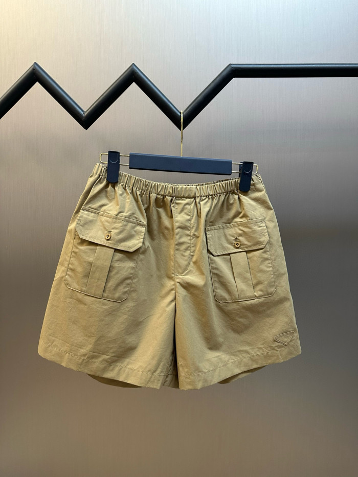 Prada Shorts FZKZ1729