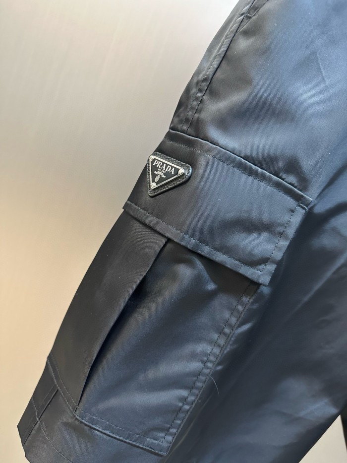 Prada Shorts FZKZ1350