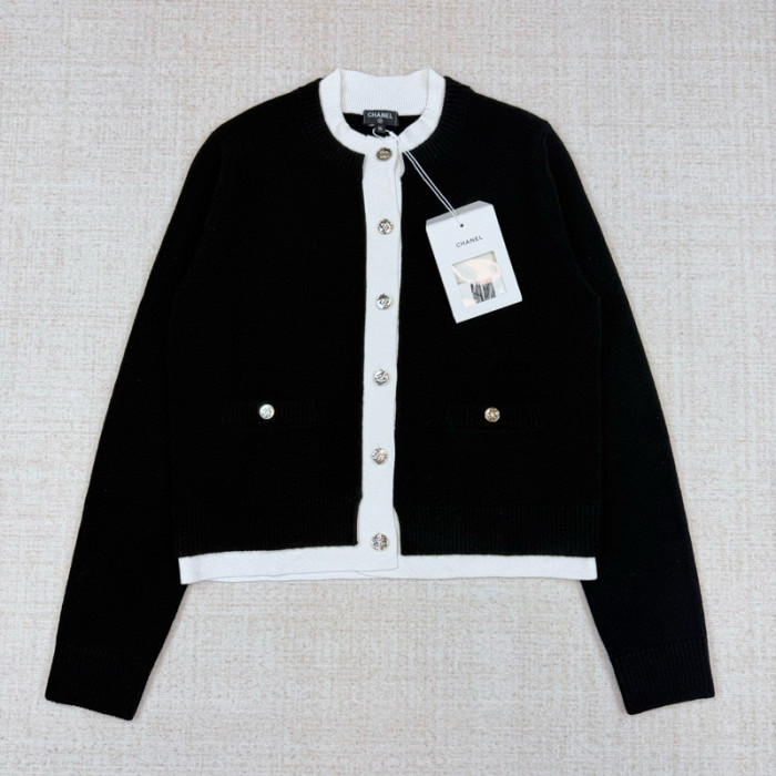 Chanel Cardigan FZMY812