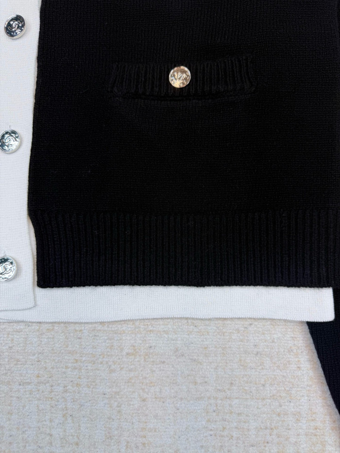Chanel Cardigan FZMY812