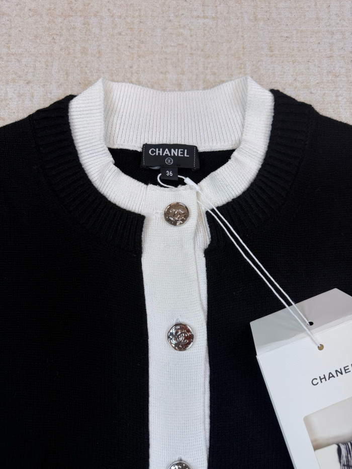 Chanel Cardigan FZMY812