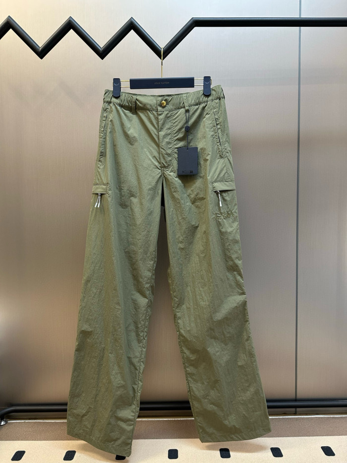 LV technical cargo pants FZKZ1742
